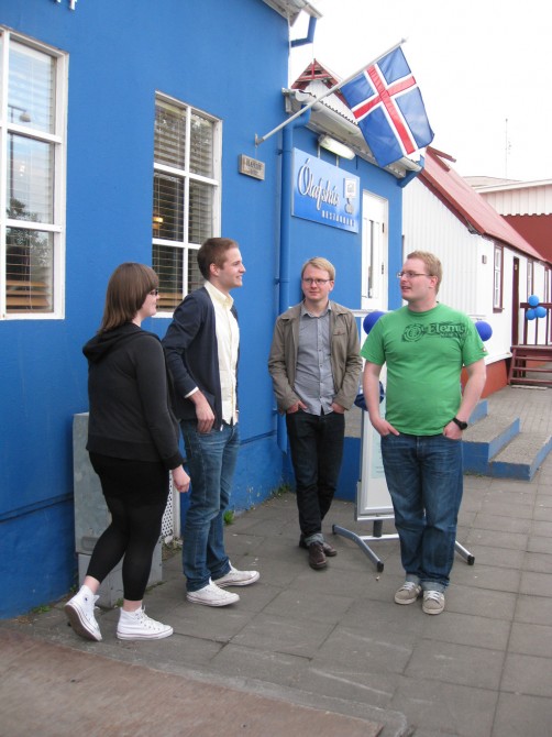 Bíða eftir pizzu