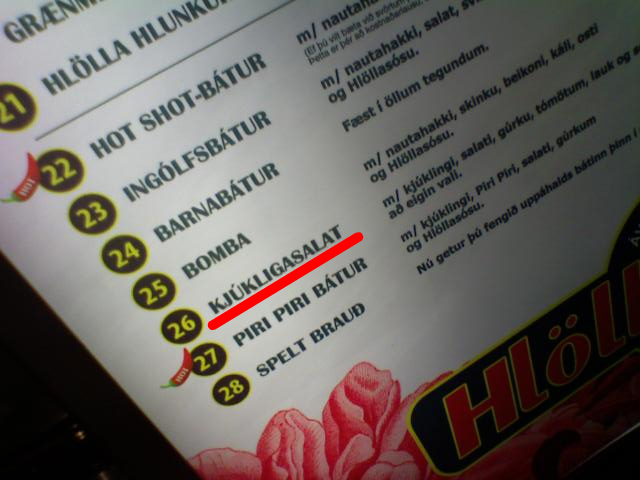 Kjúkligasalat - Vel gert Hlölla Bátar Kjúkligasalat - Hlölla Bátar